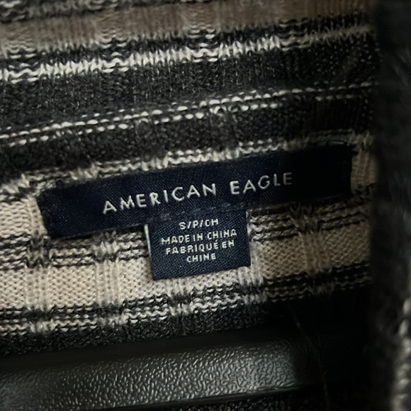 American Eagle Striped Turtleneck Shirt - Picture 3 of 3